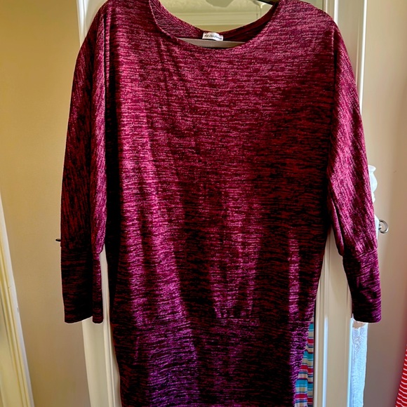 Size small - Picture 1 of 1